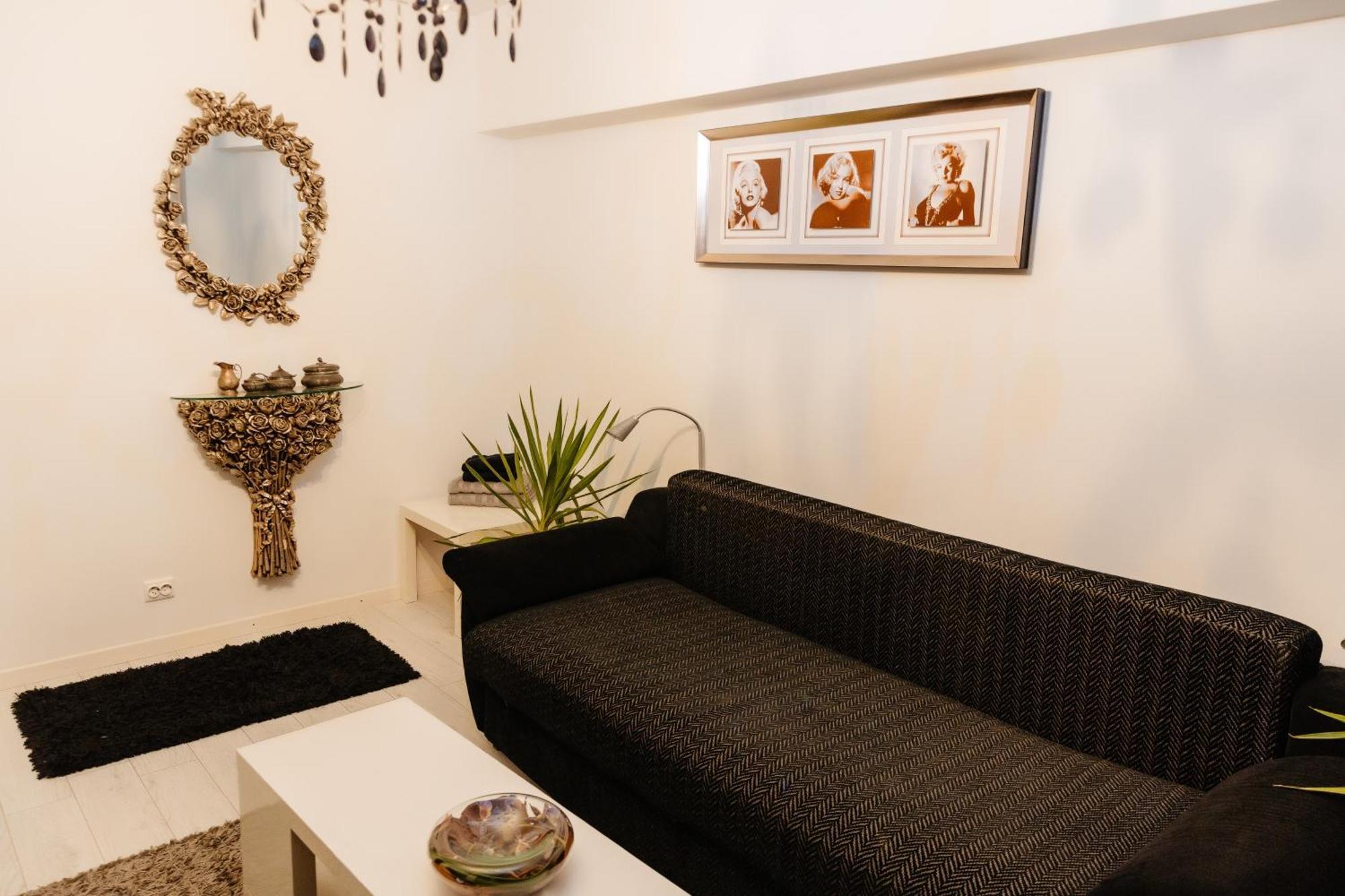 Glamour Ultracentral Craiova Extérieur photo