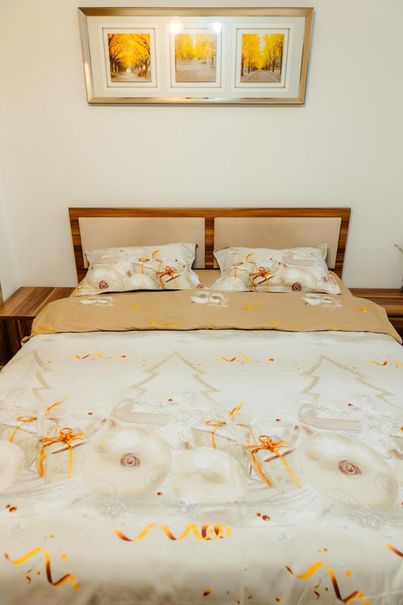 Glamour Ultracentral Craiova Extérieur photo